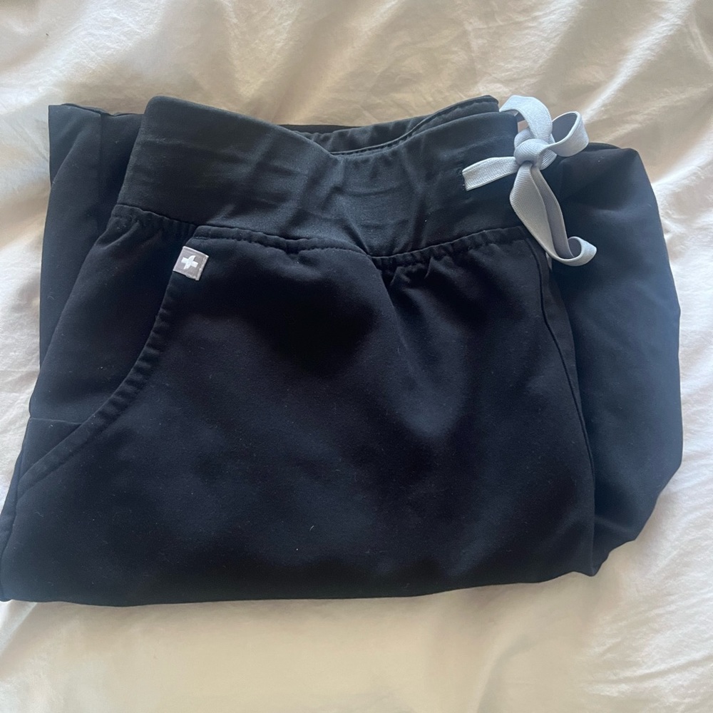 High waisted Black Figs Zamora Joggers large petite